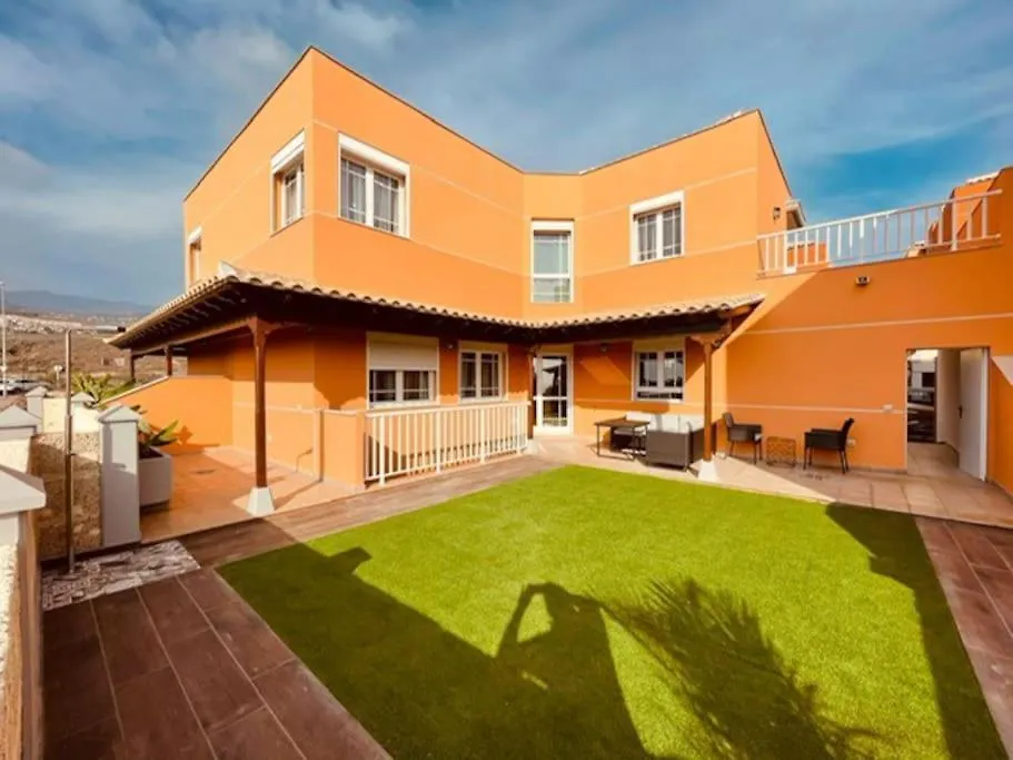 Sunny Island Villa D2, Los Cristianos Arona  Hébergement de vacances Arona (Tenerife)
